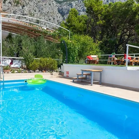 Ana * Makarska